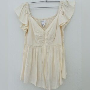 Cottagecore/Boho/Free People vibes ivory-xs-babydoll top. Stretchy back